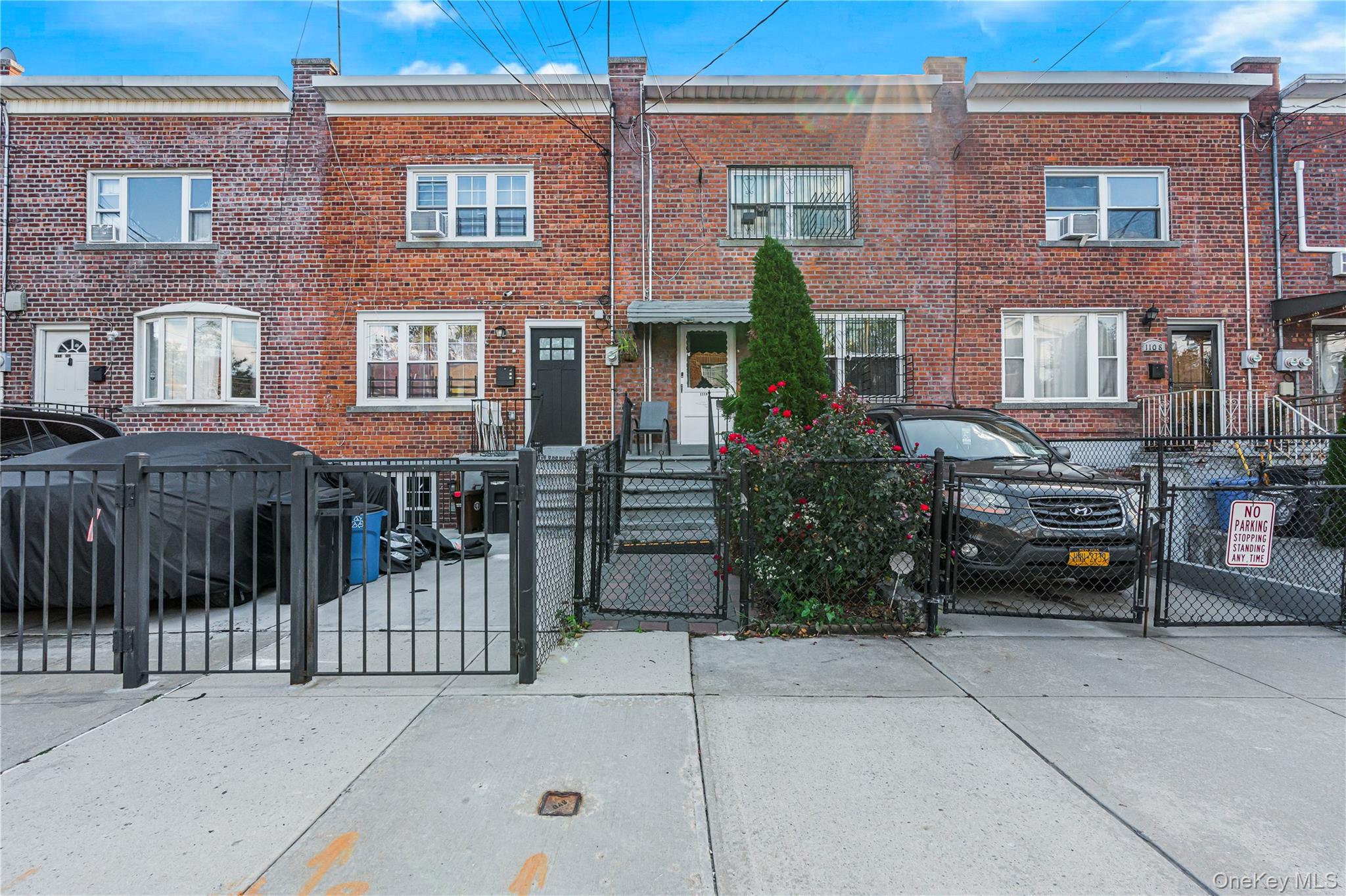 1110 E 213th Street Property Photo 16