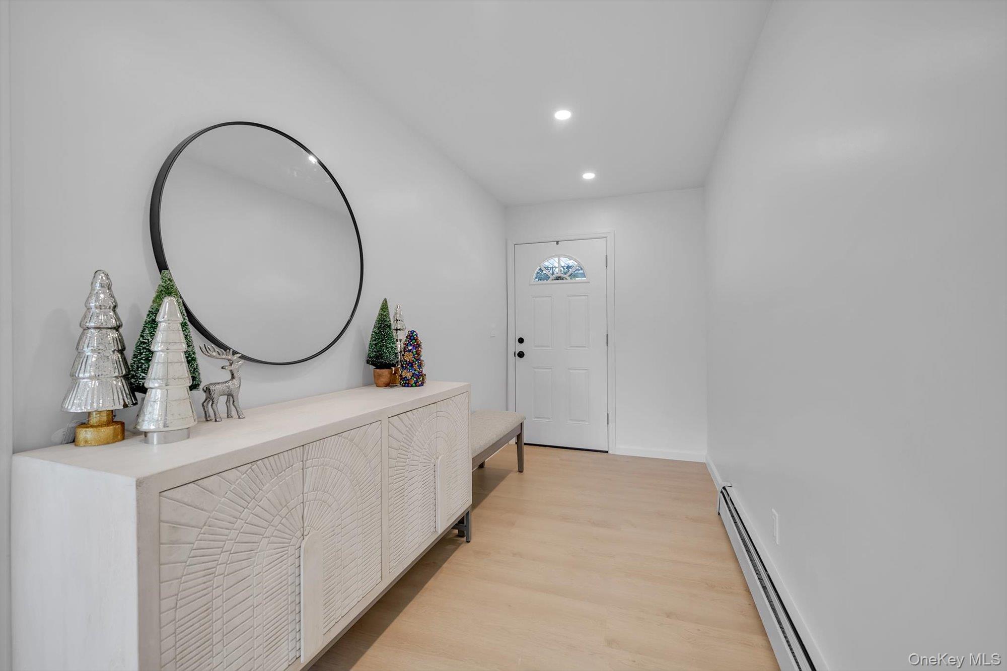 788 Dean Drive Property Photo 2