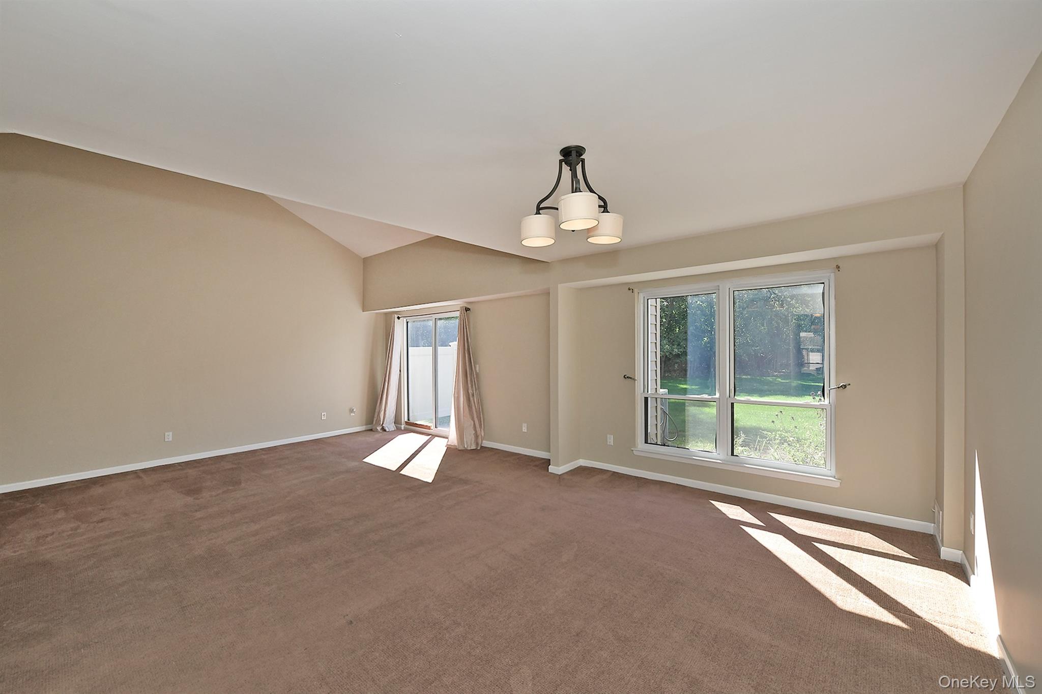 56 South Pond Lane Property Photo 13
