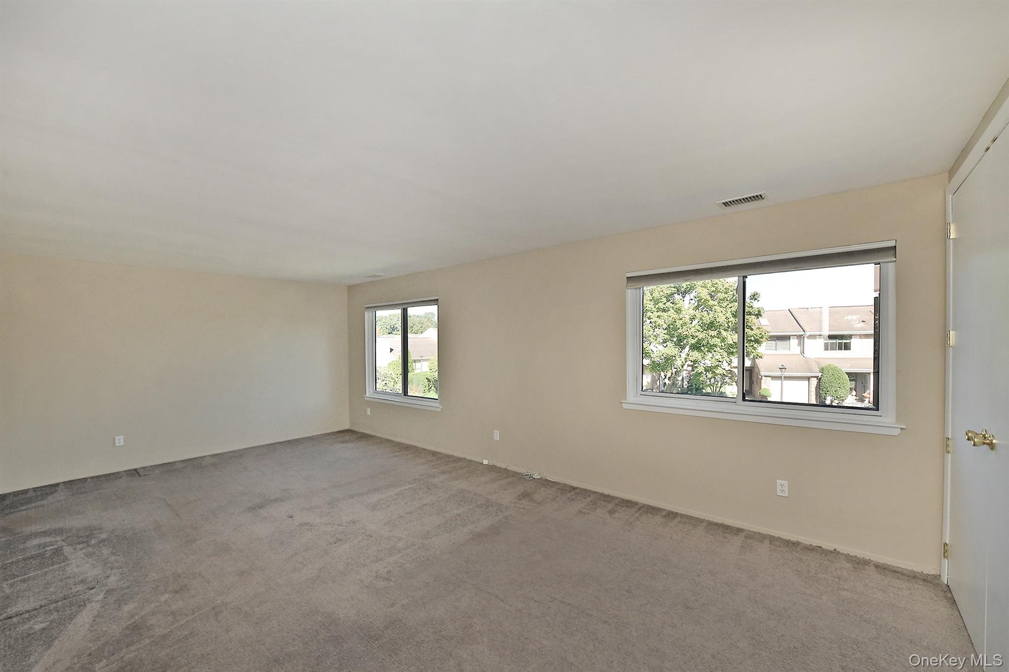 56 South Pond Lane Property Photo 19