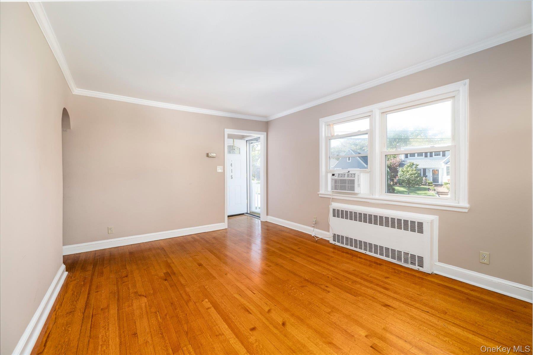 415 Whitehall Street Property Photo 6