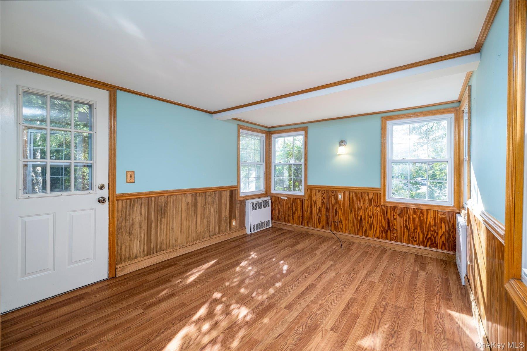 415 Whitehall Street Property Photo 12