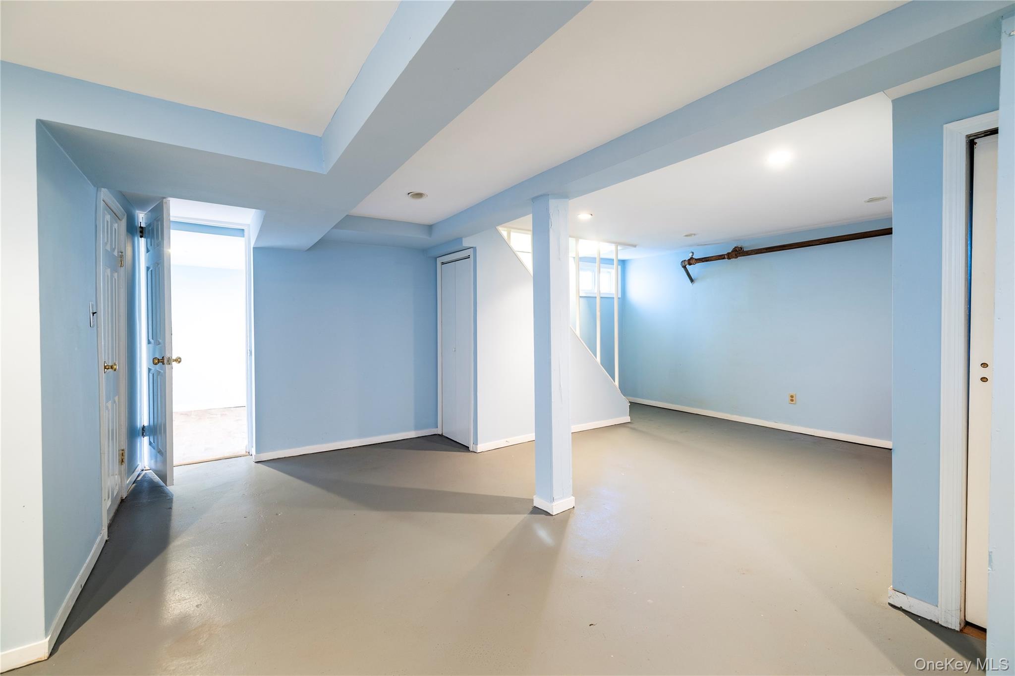 415 Whitehall Street Property Photo 21