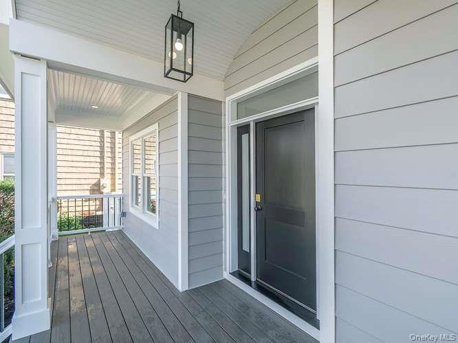 16 2nd Avenue Property Photo 2