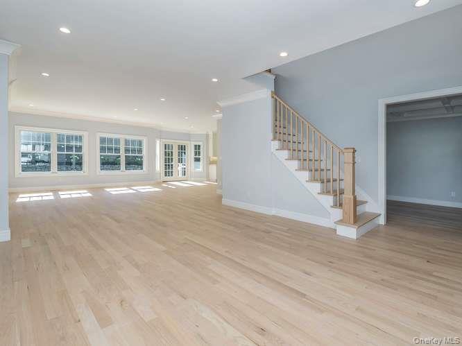16 2nd Avenue Property Photo 5