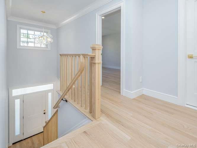 16 2nd Avenue Property Photo 27