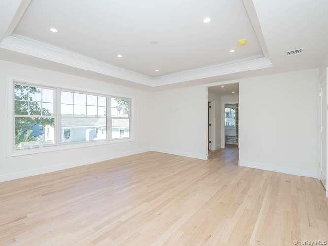 16 2nd Avenue Property Photo 37