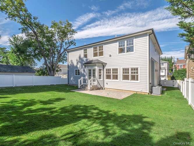16 2nd Avenue Property Photo 48