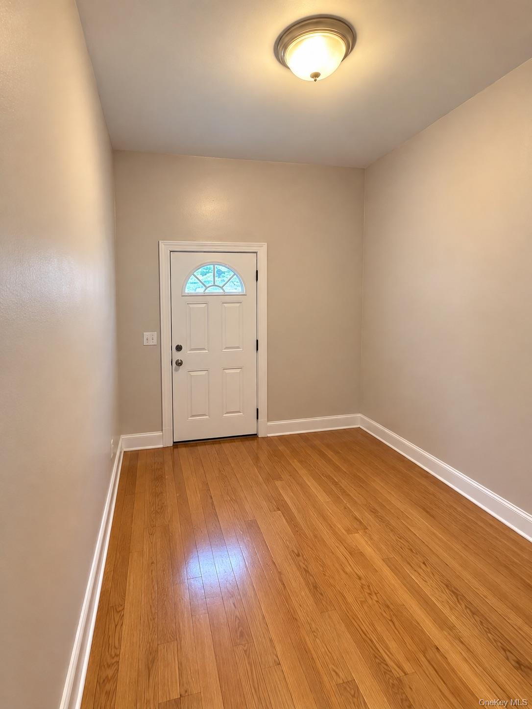 662 E 52nd Street Property Photo 8