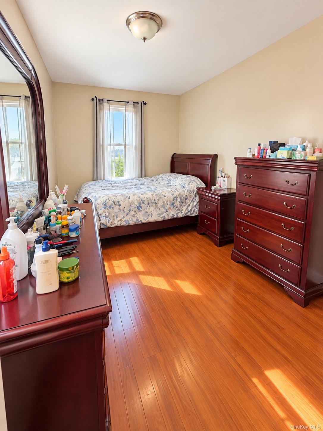 662 E 52nd Street Property Photo 14