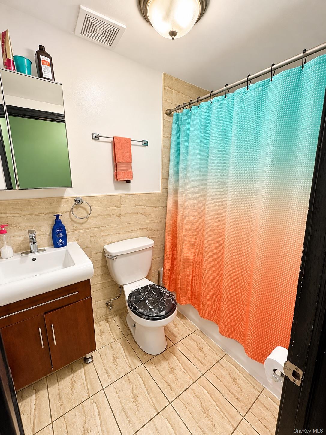662 E 52nd Street Property Photo 22