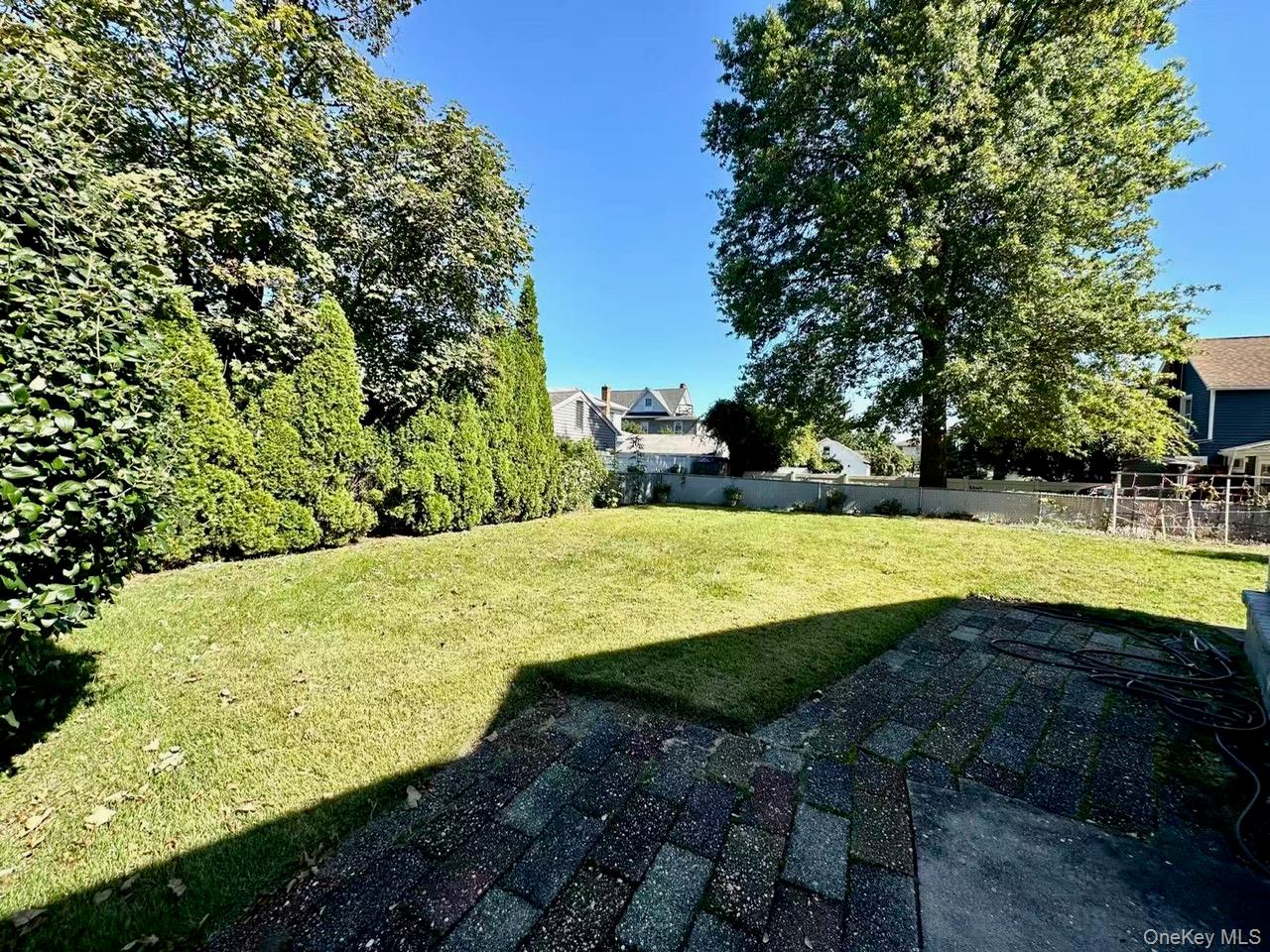 215 Mineola Avenue Property Photo 14