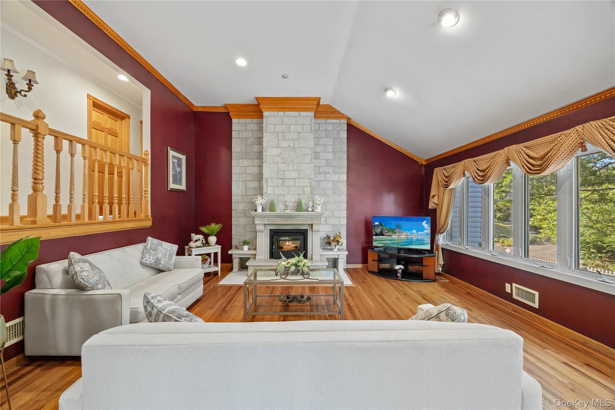 81 Avondale Road Property Photo 3