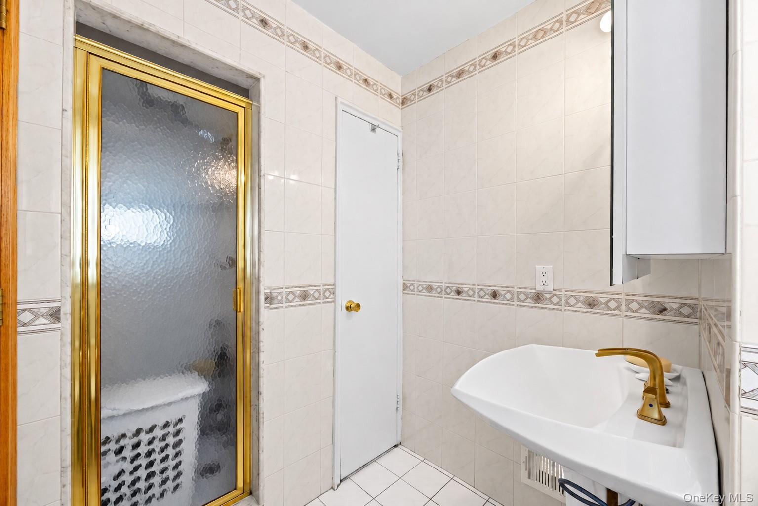 81 Avondale Road Property Photo 16