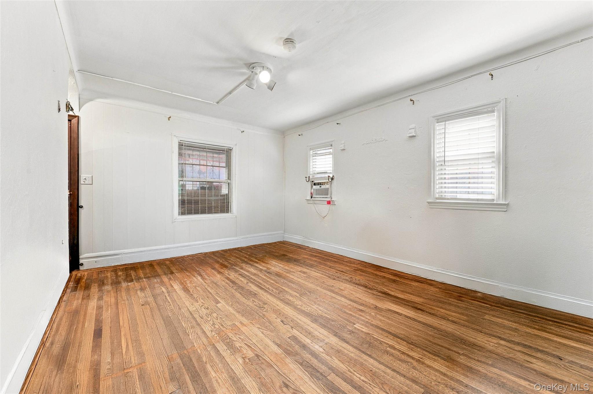 11546 210th Street Property Photo 4