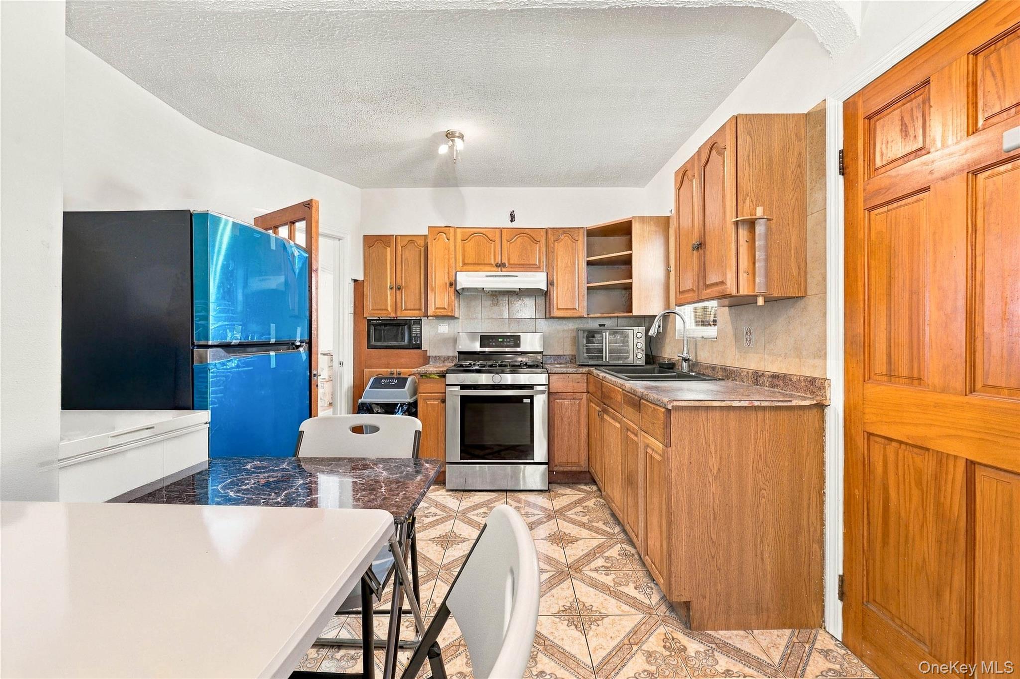 11546 210th Street Property Photo 6