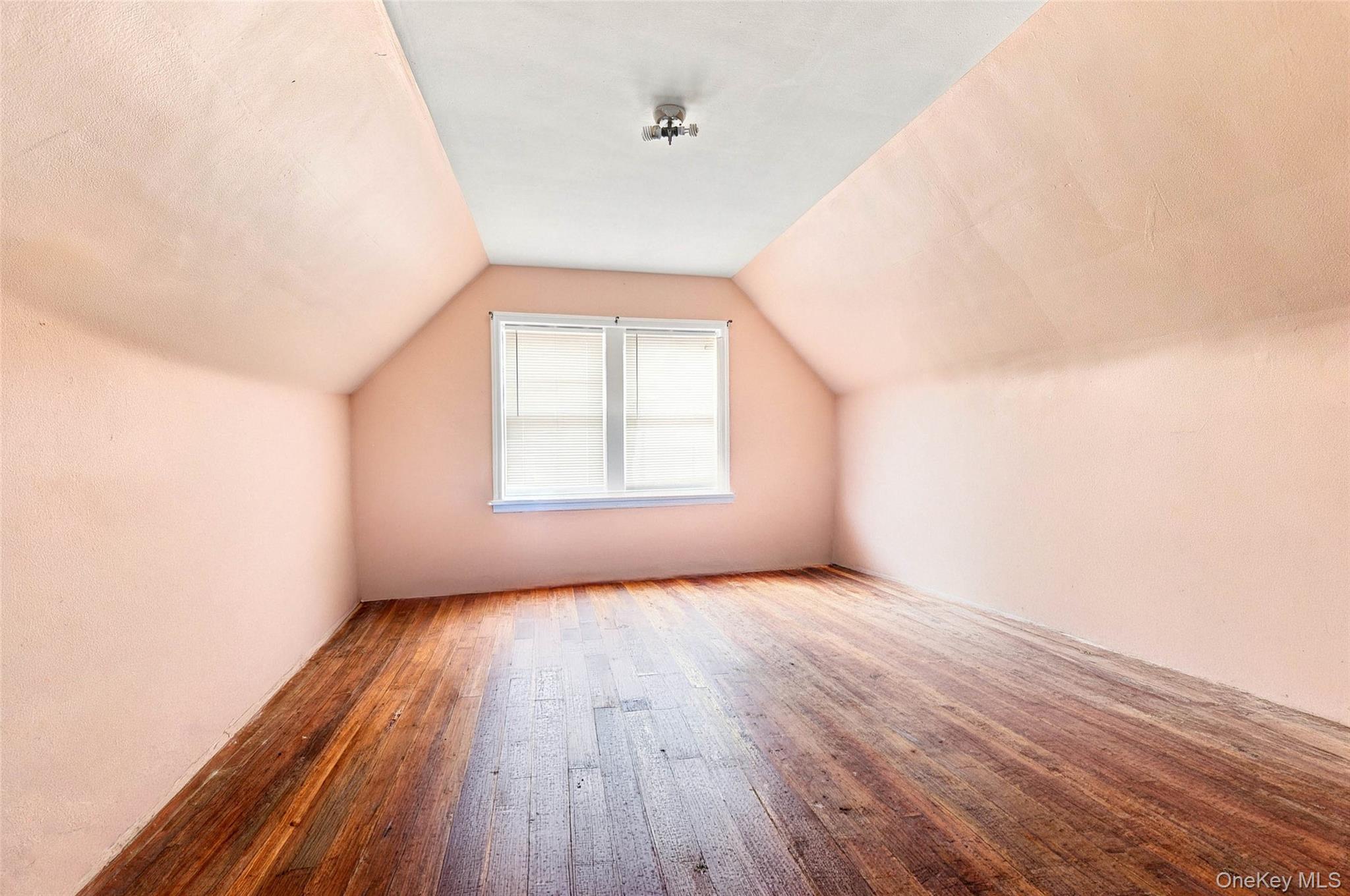 11546 210th Street Property Photo 10