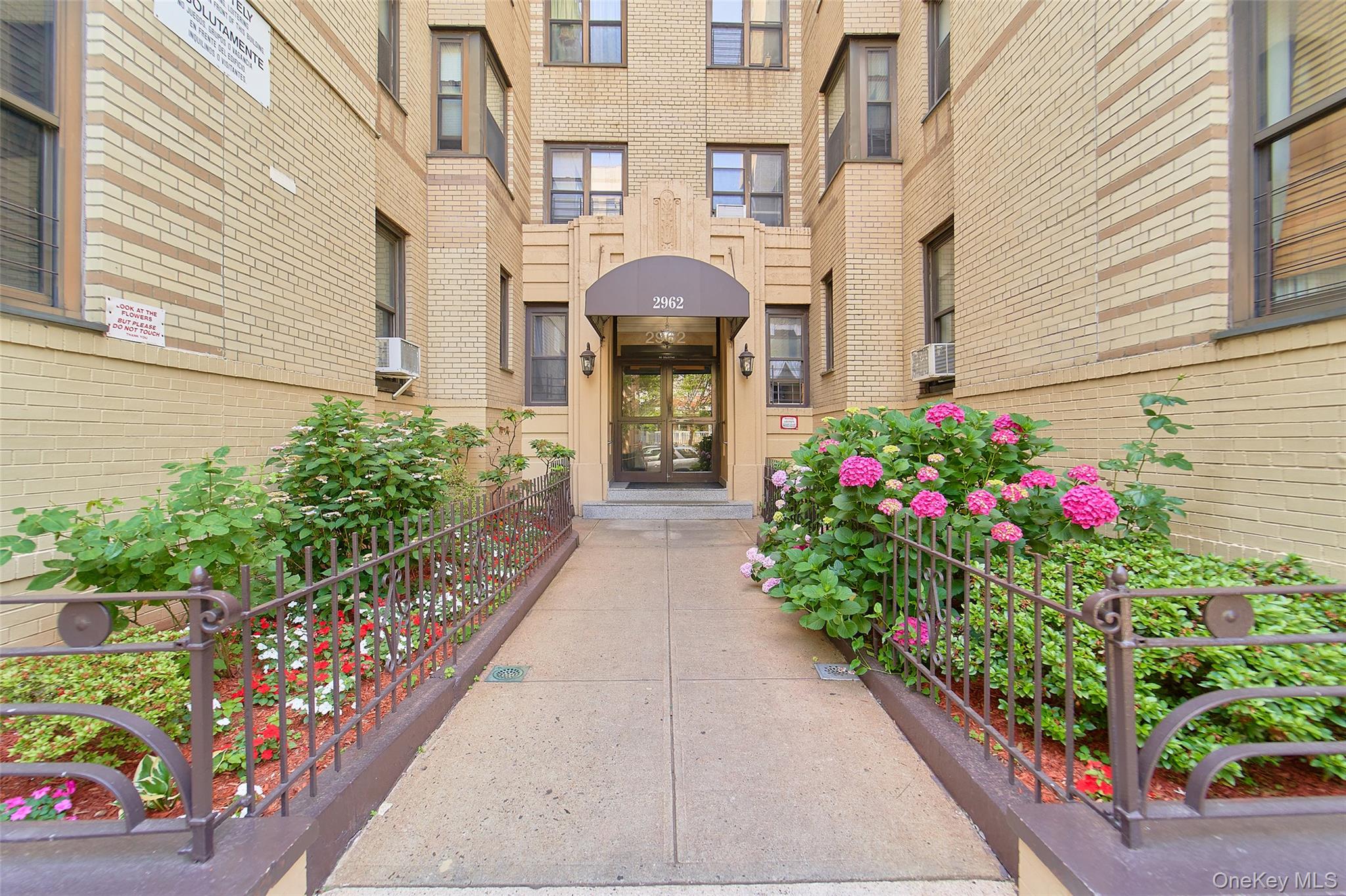 2962 Decatur Avenue 4d Property Photo 1