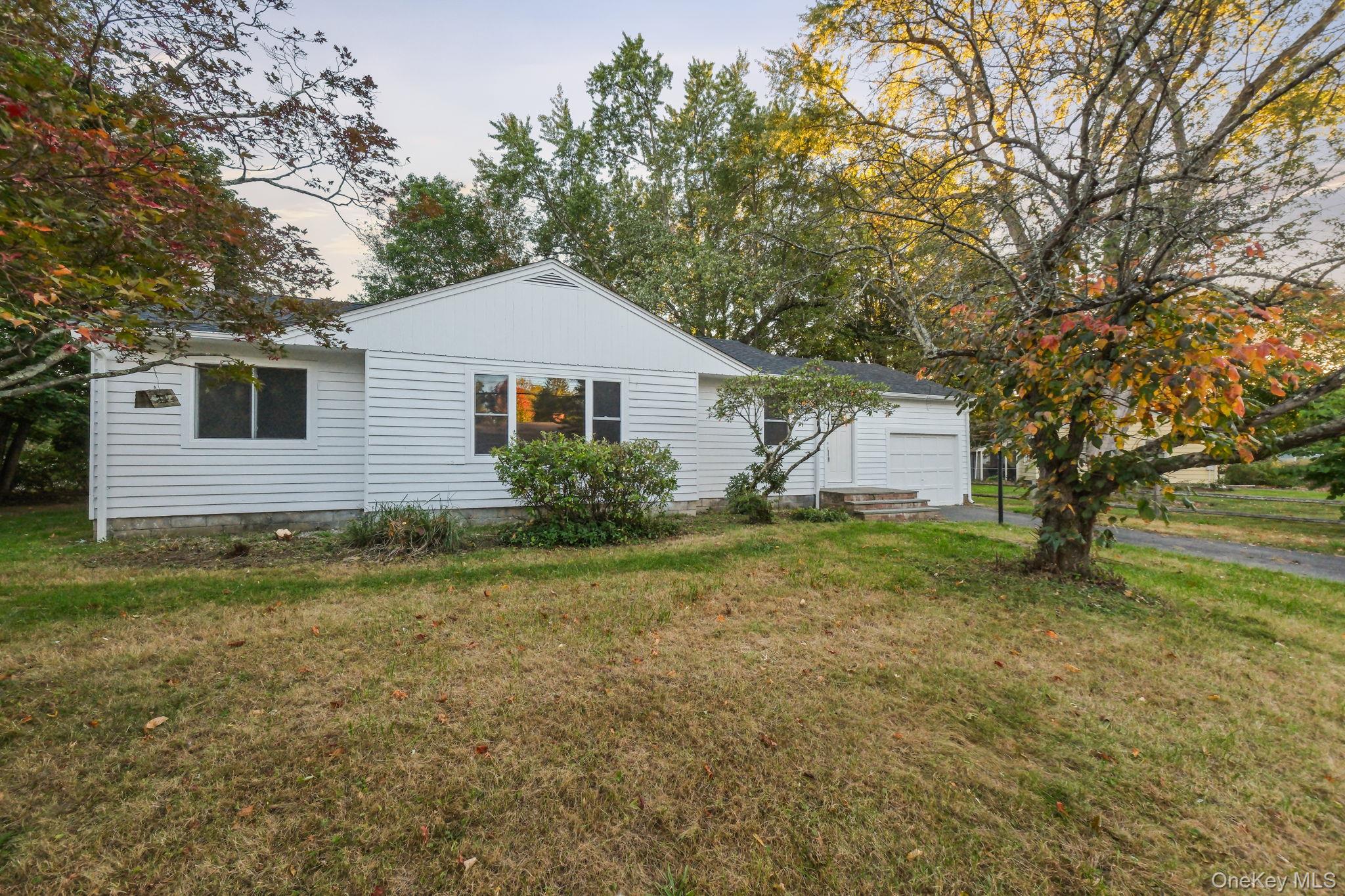 16 Knollwood Road Property Photo 1