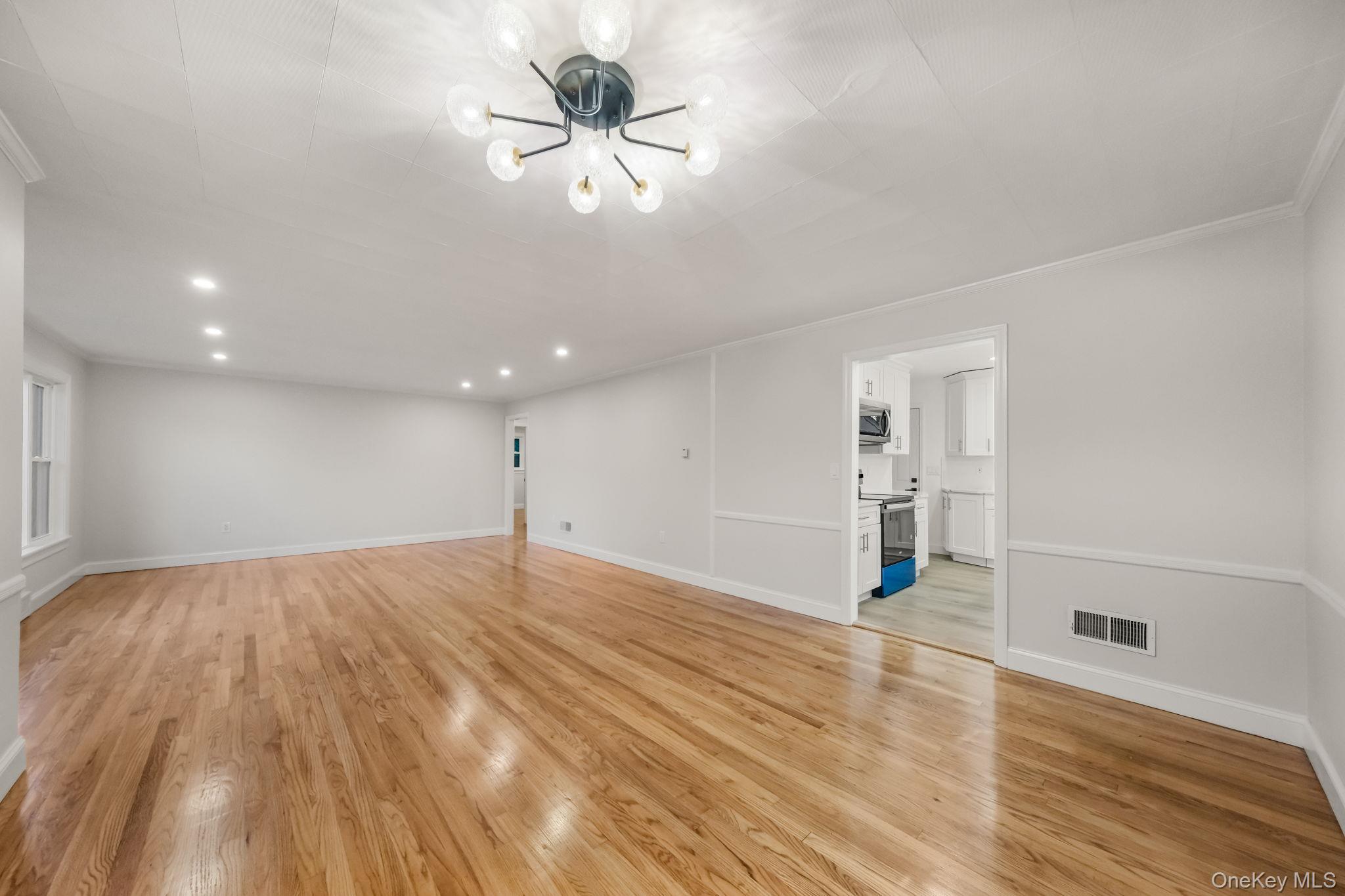 16 Knollwood Road Property Photo 6
