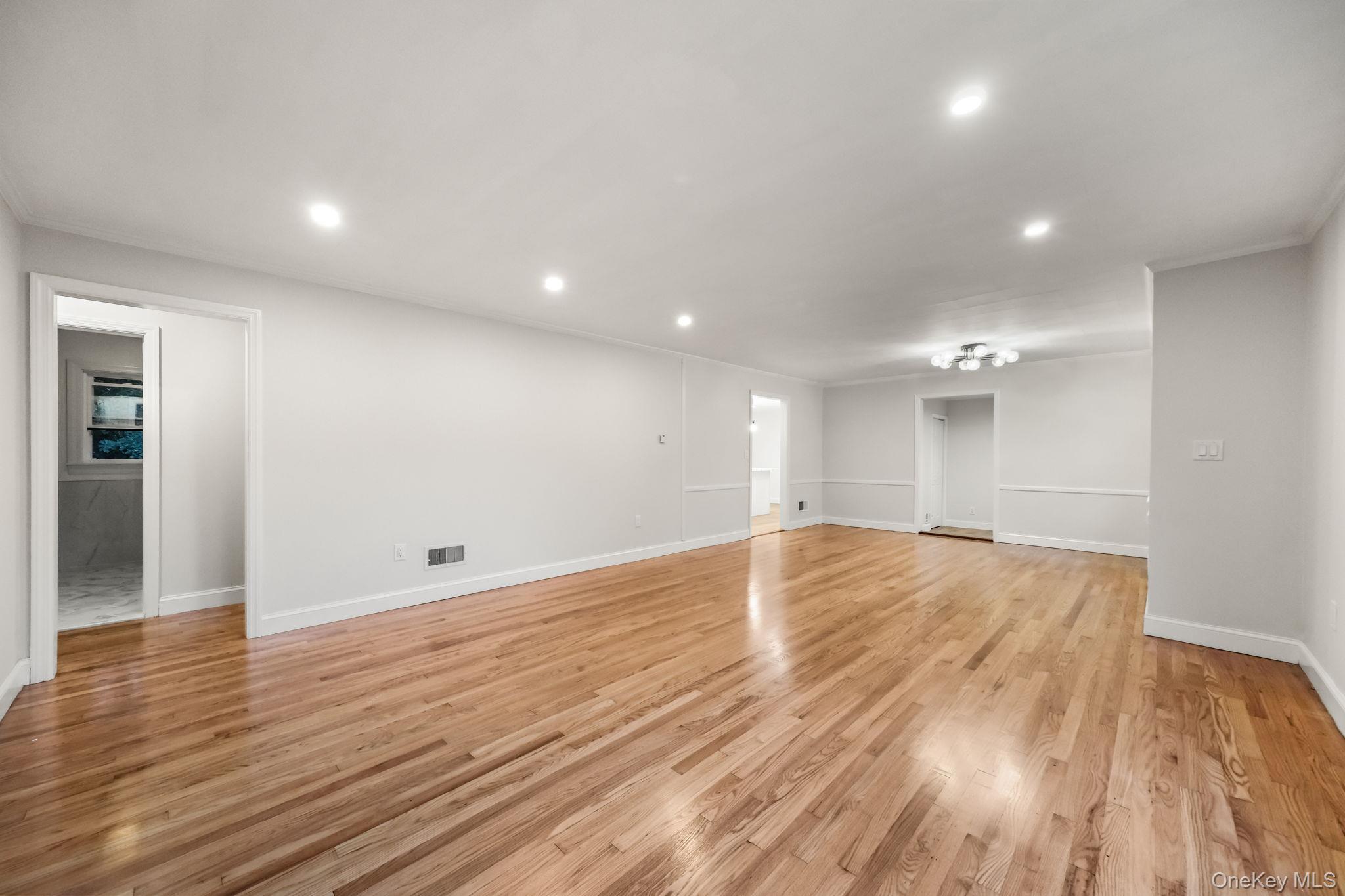 16 Knollwood Road Property Photo 9