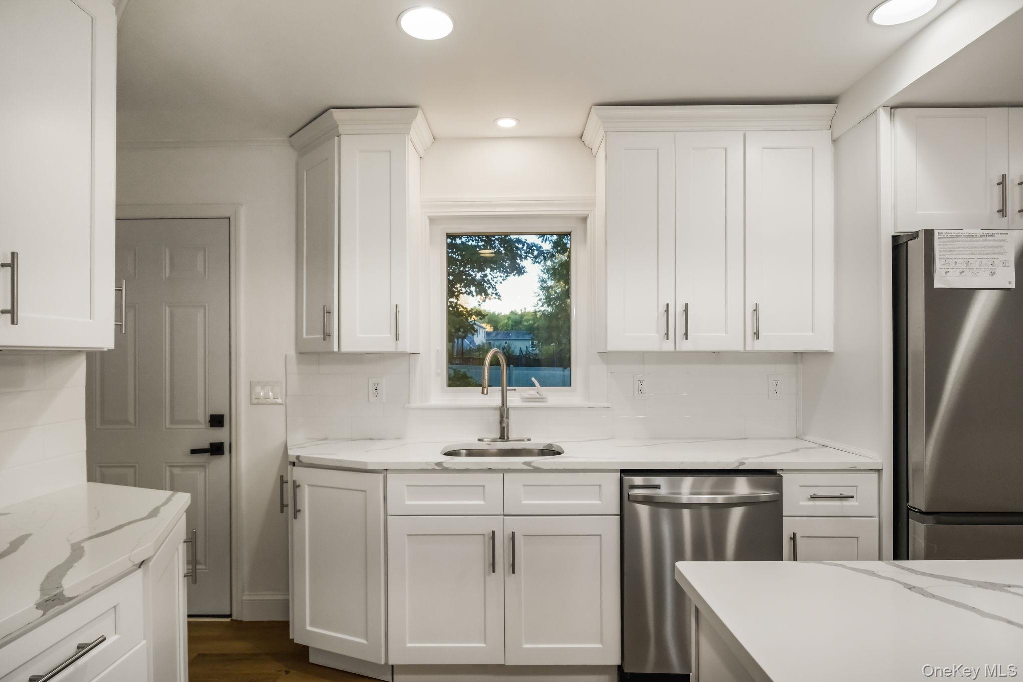 16 Knollwood Road Property Photo 18