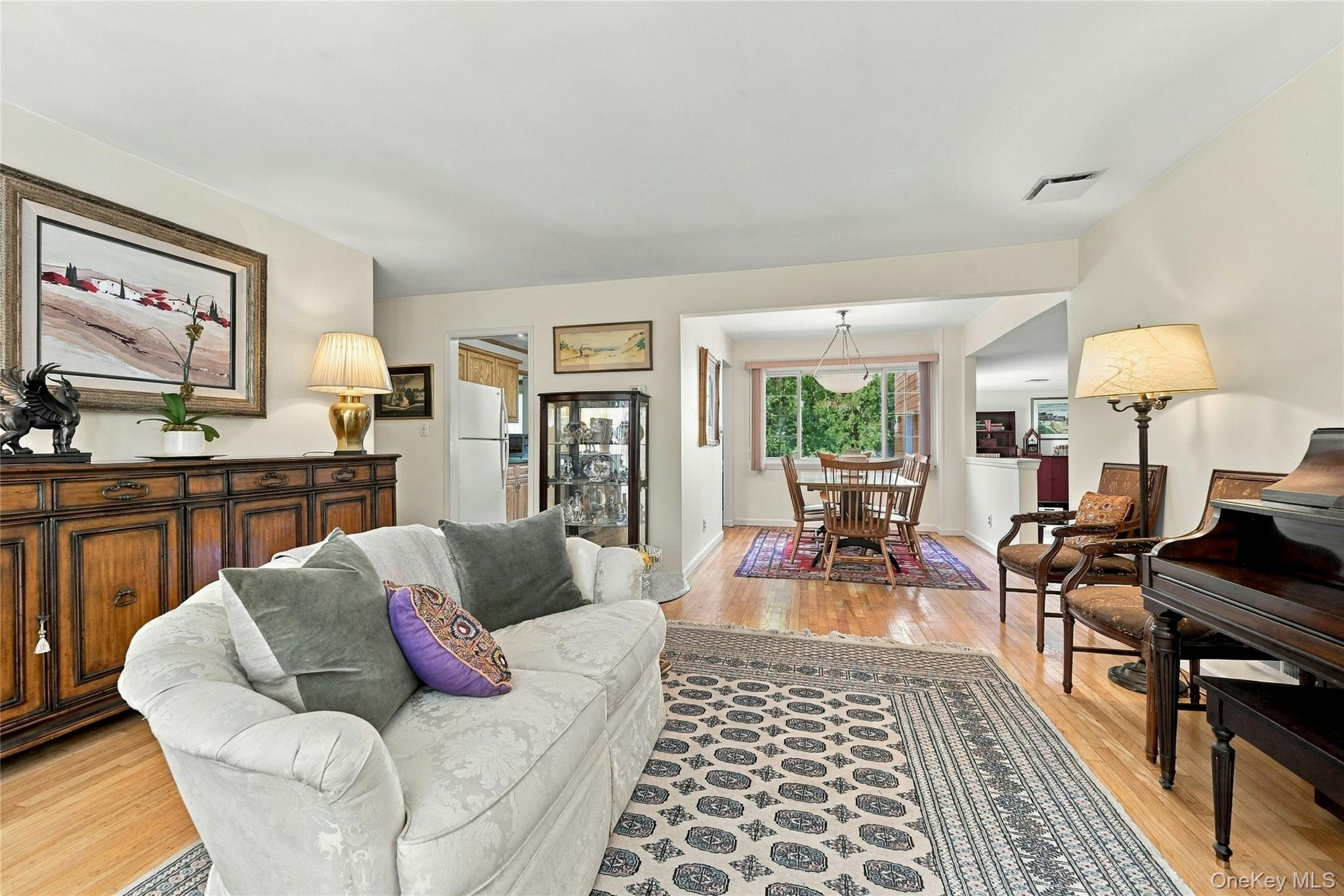 2 Milburn Lane Property Photo 6