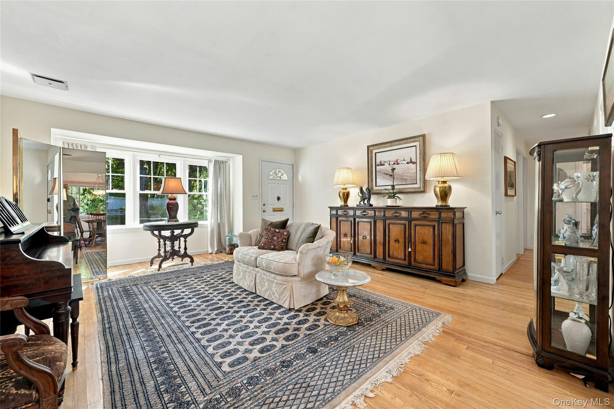 2 Milburn Lane Property Photo 7