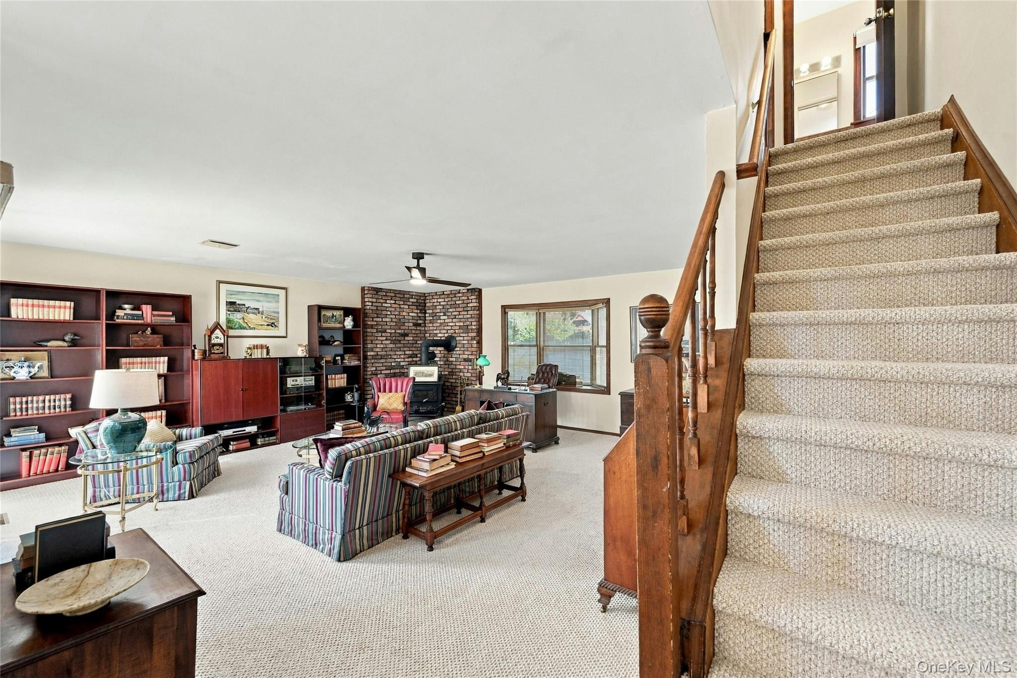 2 Milburn Lane Property Photo 8