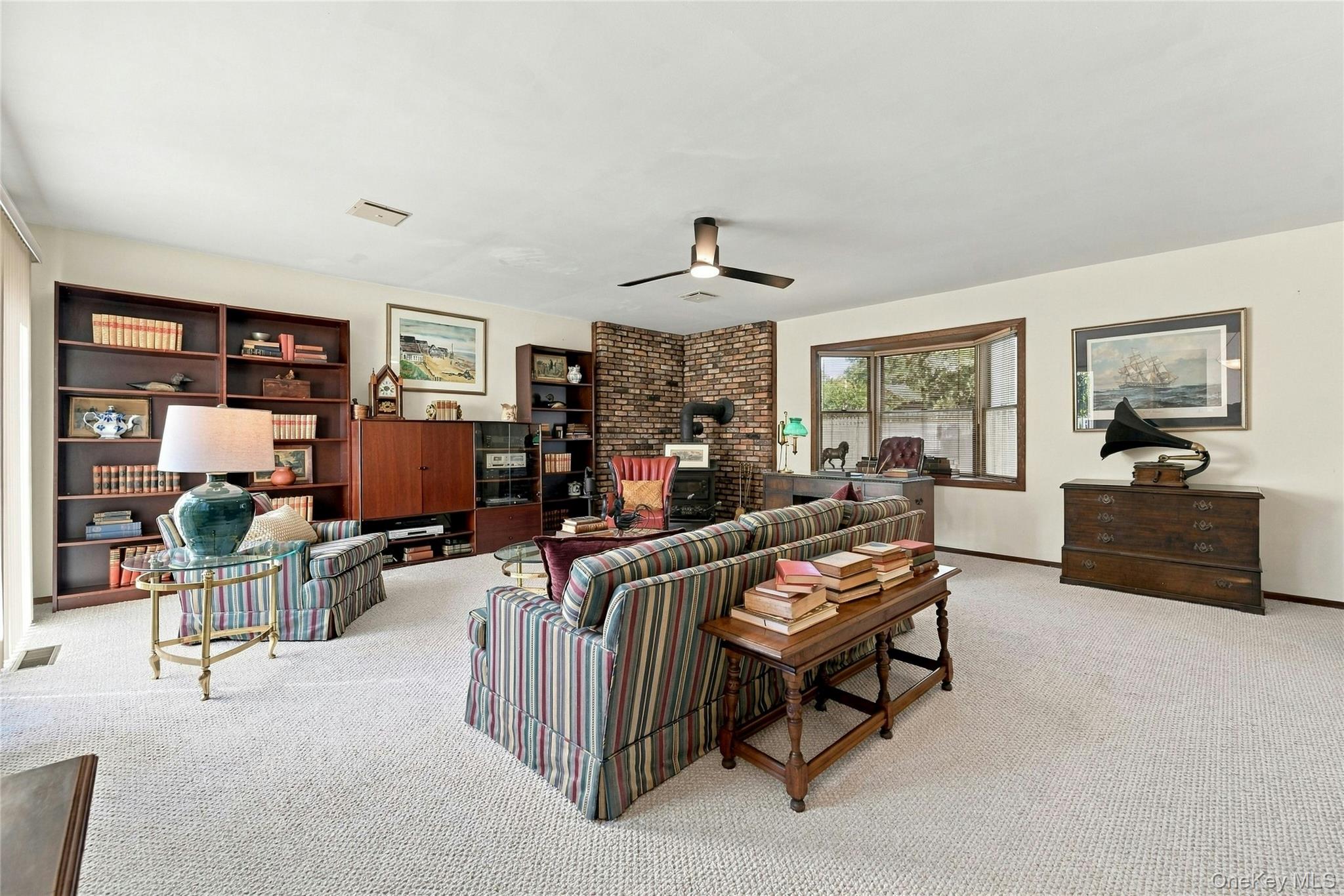 2 Milburn Lane Property Photo 9