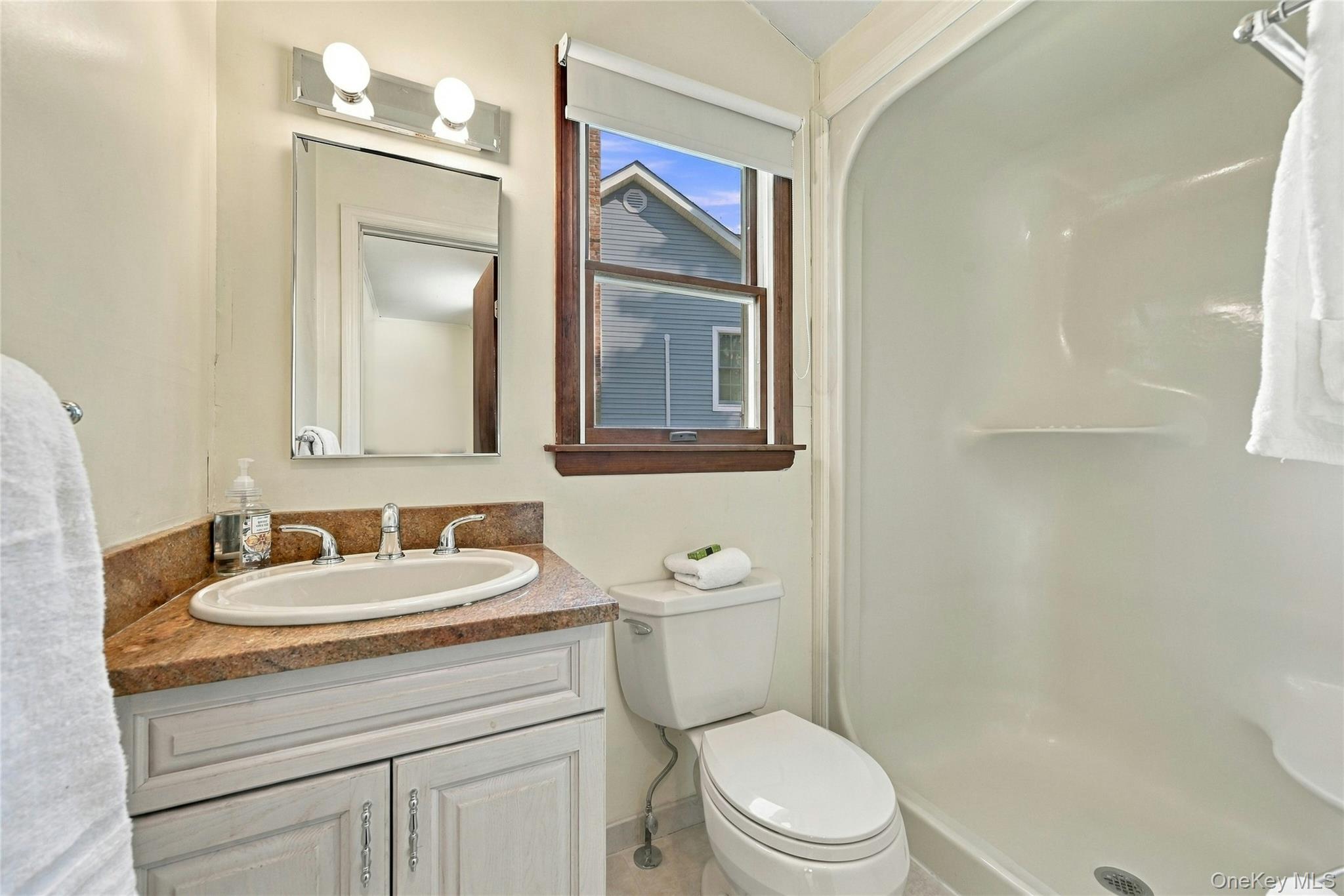 2 Milburn Lane Property Photo 32