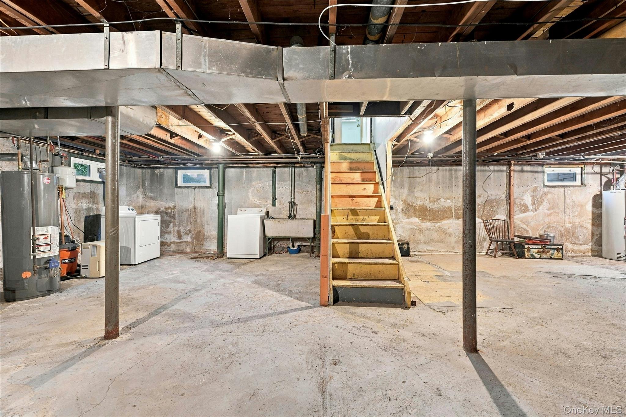2 Milburn Lane Property Photo 33