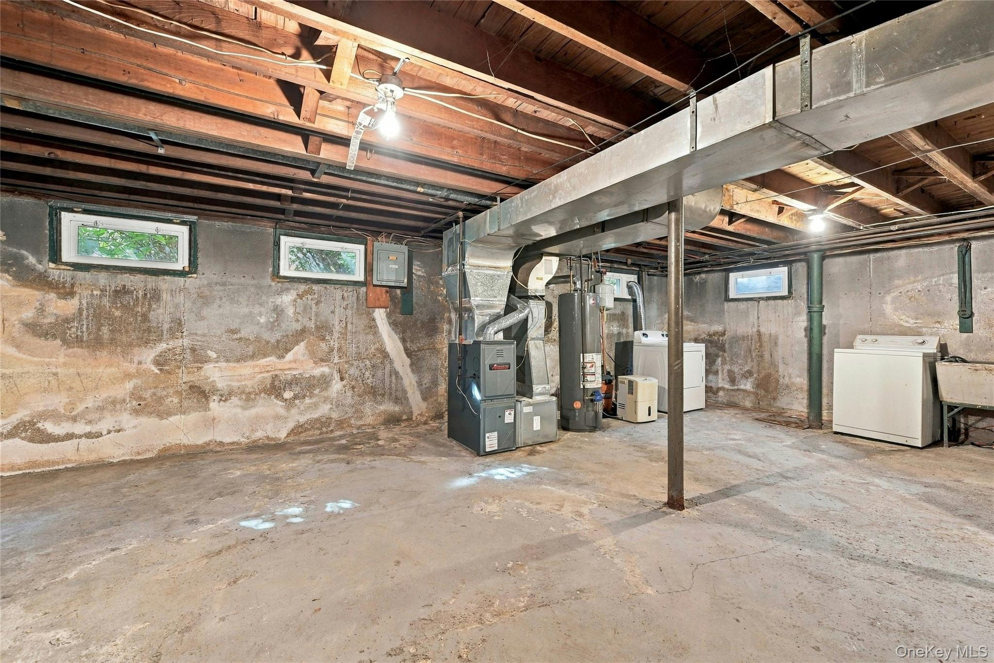 2 Milburn Lane Property Photo 34