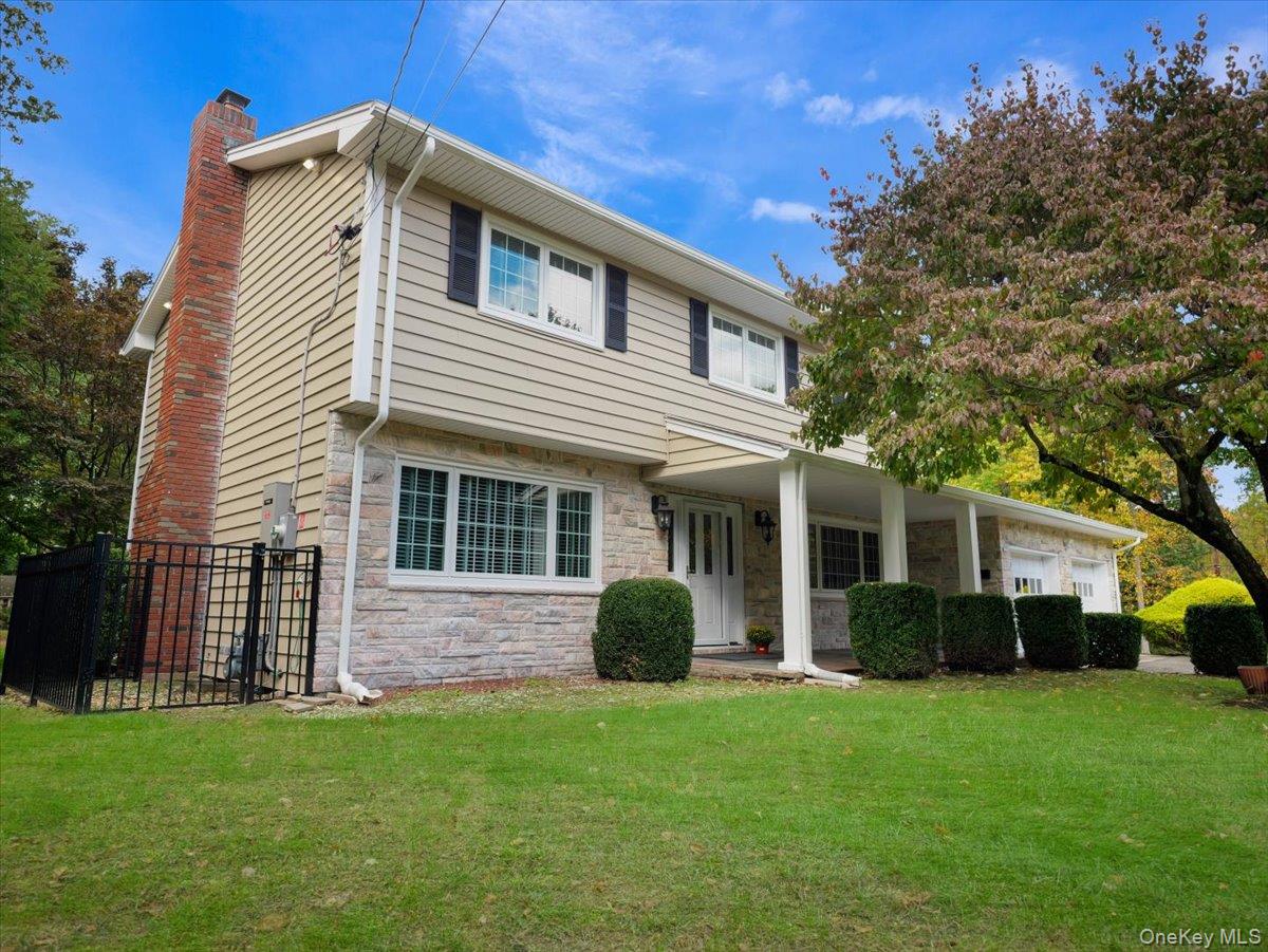 15 Sterling Forest Lane Property Photo 2