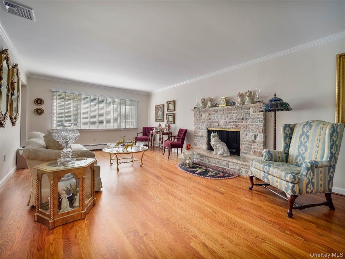 15 Sterling Forest Lane Property Photo 7