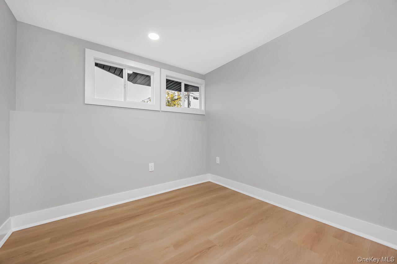 27 Clinton Lane Property Photo 14