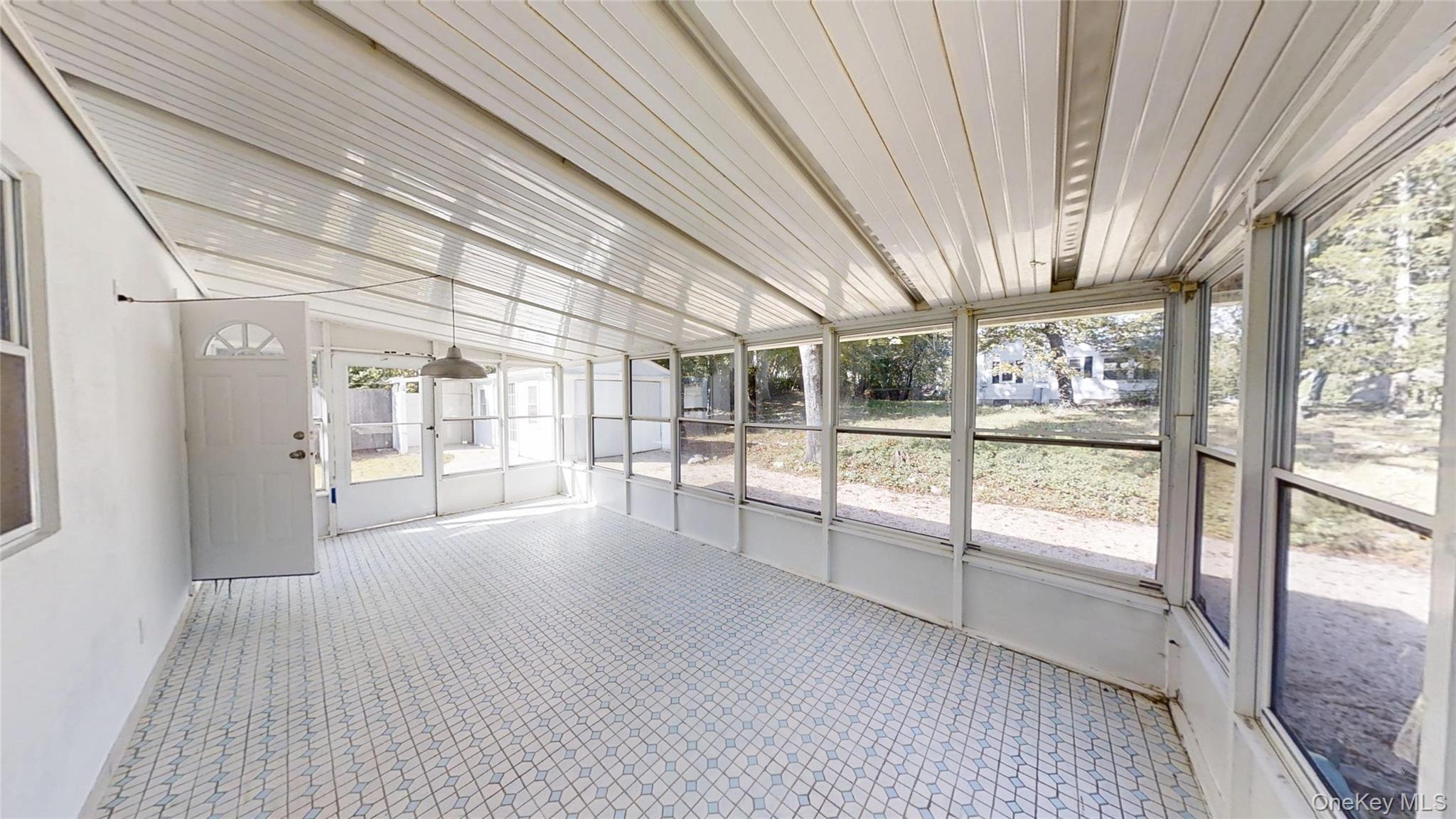 430 Grove Road Property Photo 12
