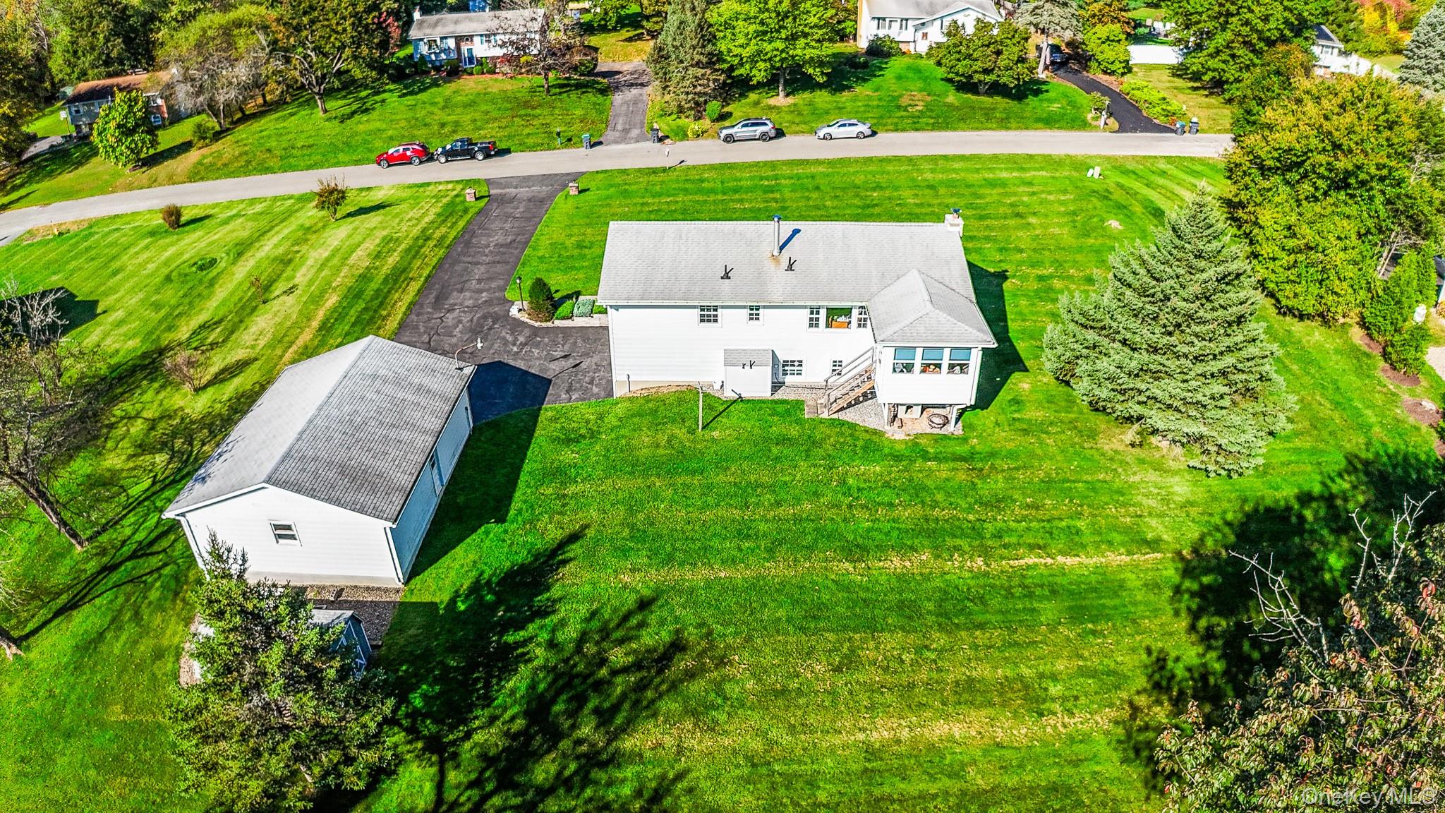 8 Gunsch Estate Drive Property Photo 4