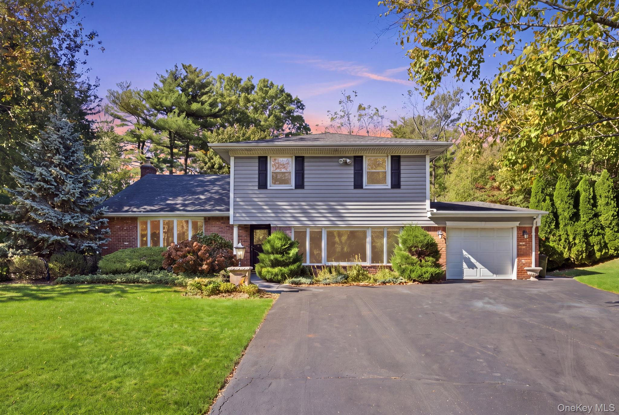 14 Fairway Drive Property Photo 1