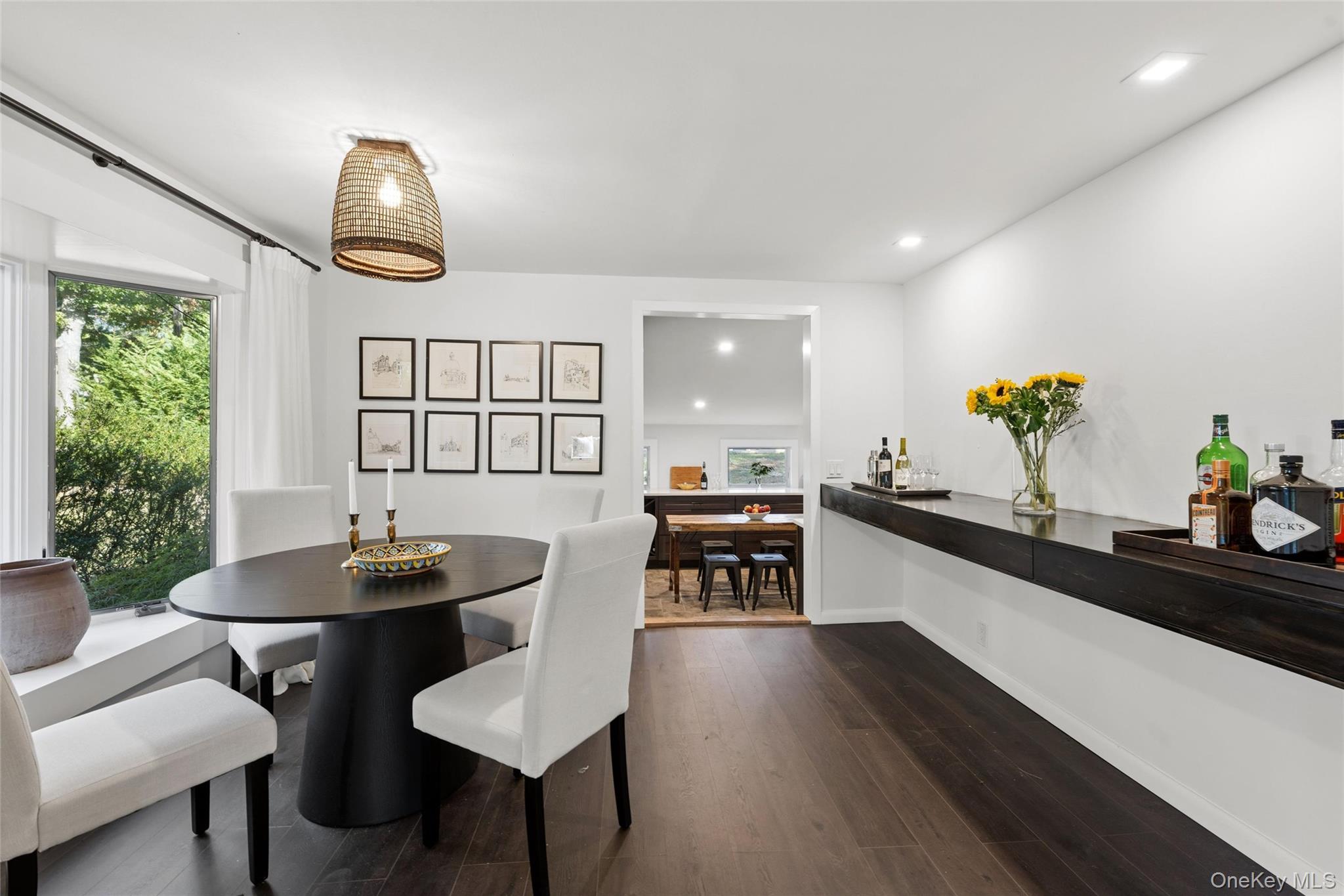 27 Ocean Avenue Property Photo 2