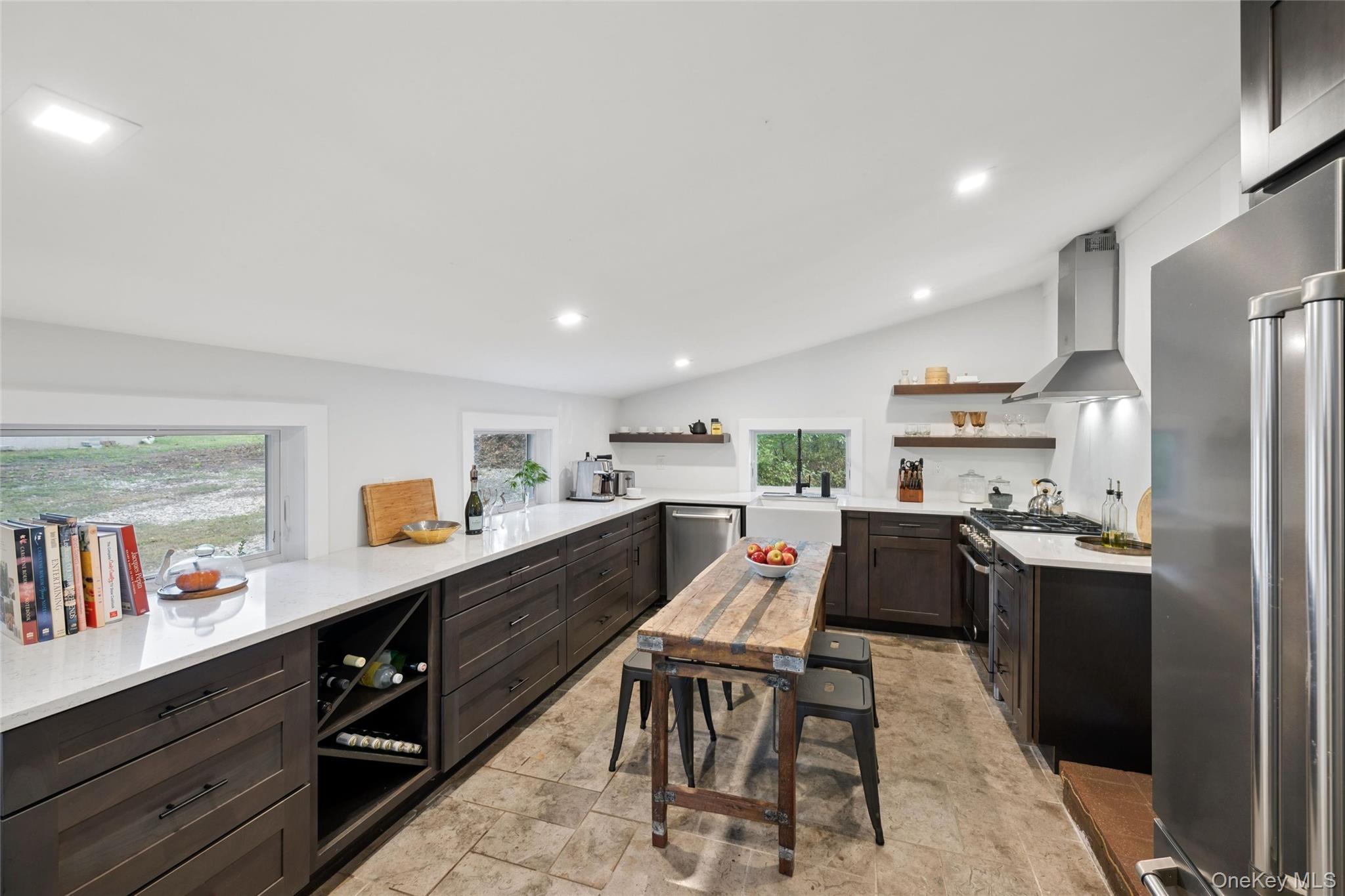 27 Ocean Avenue Property Photo 6
