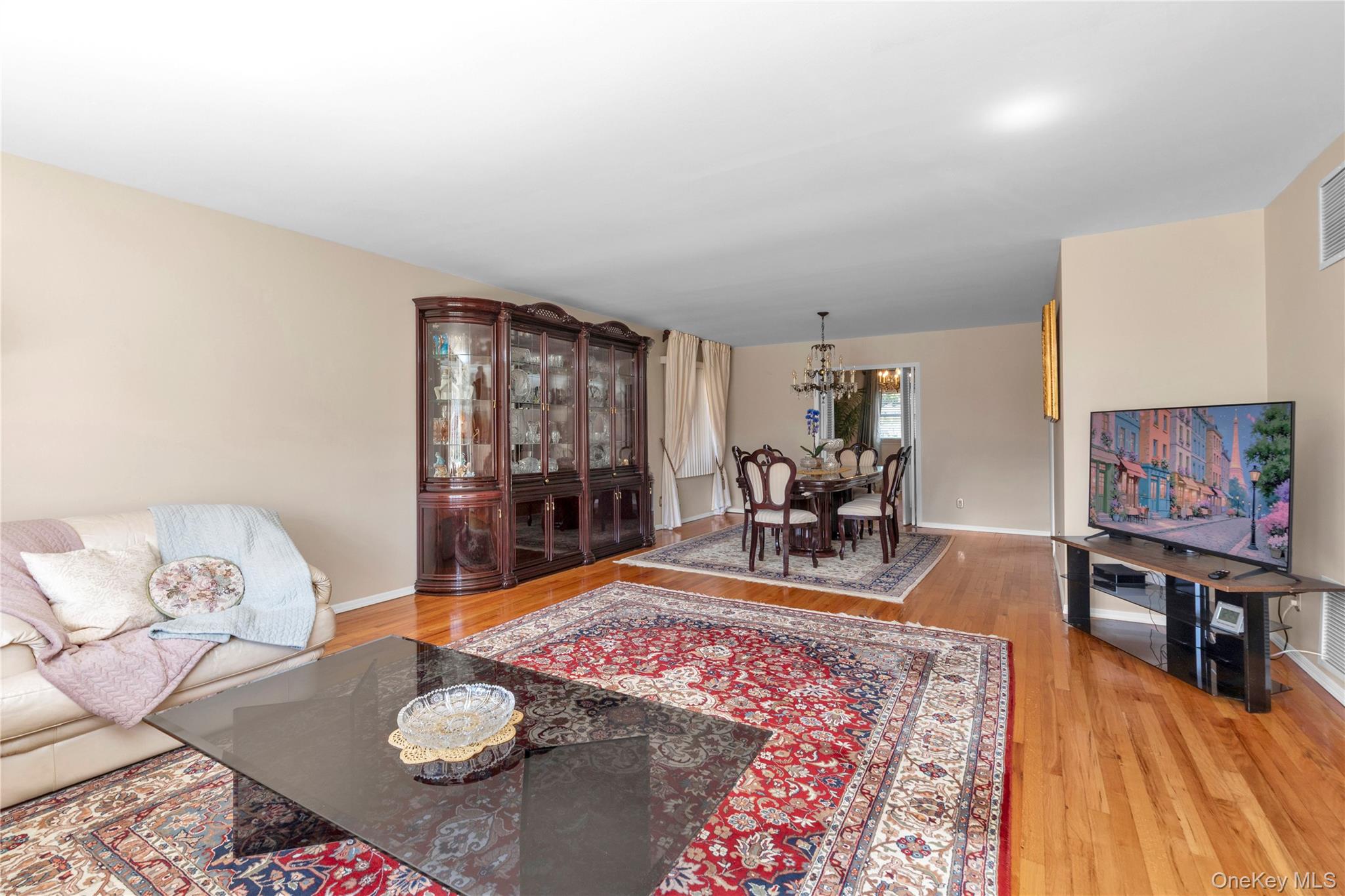 141-79 11th Avenue Property Photo 4