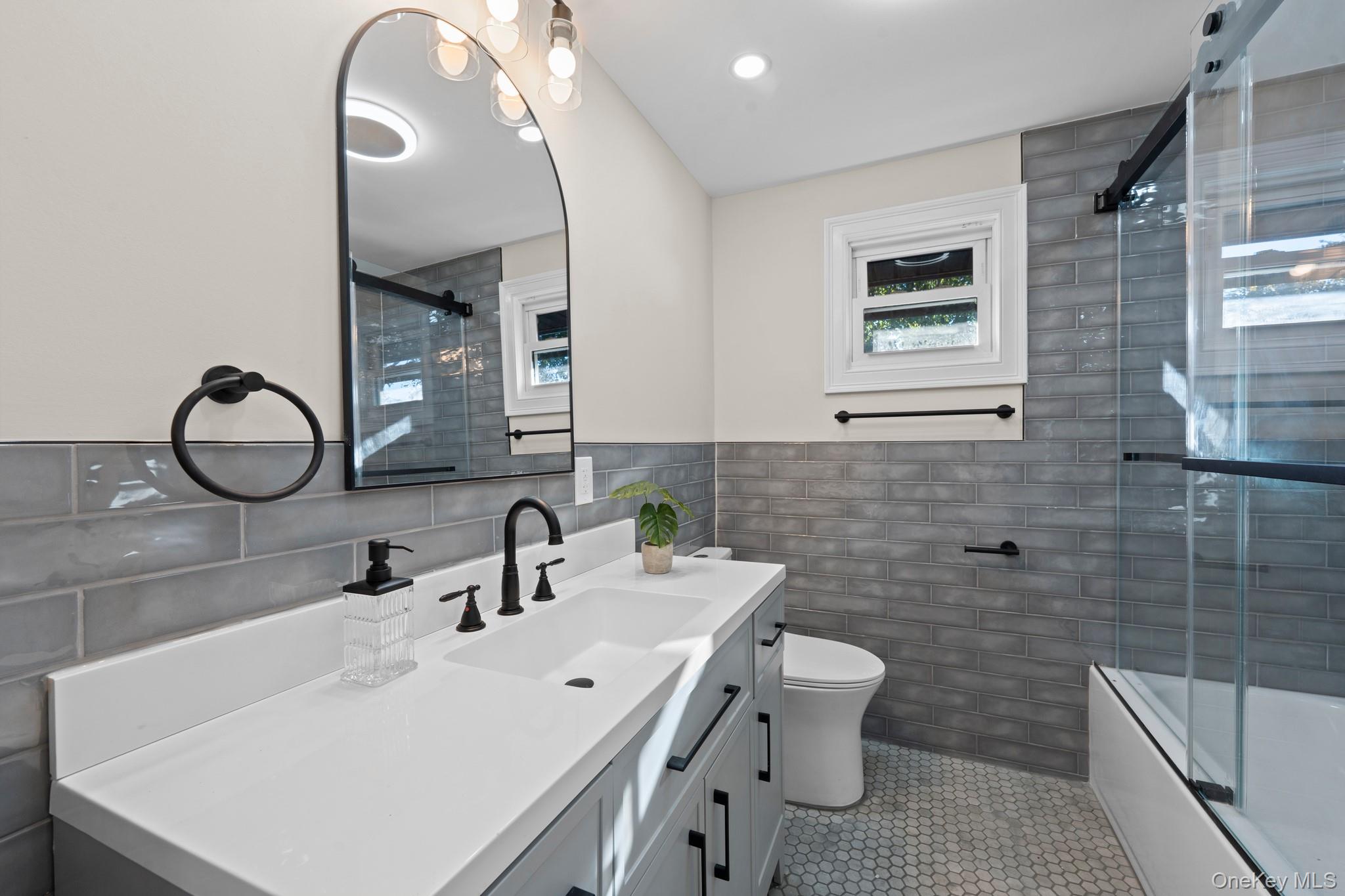 1 Medford Lane Property Photo 24