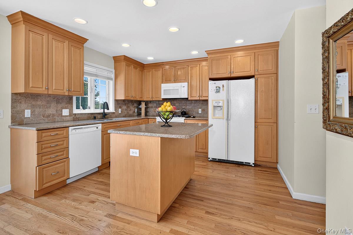 41 Mount Morris Avenue Property Photo 13