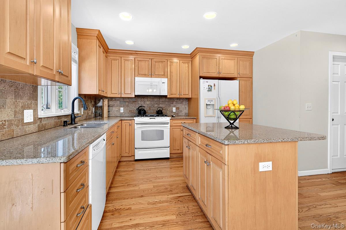 41 Mount Morris Avenue Property Photo 15