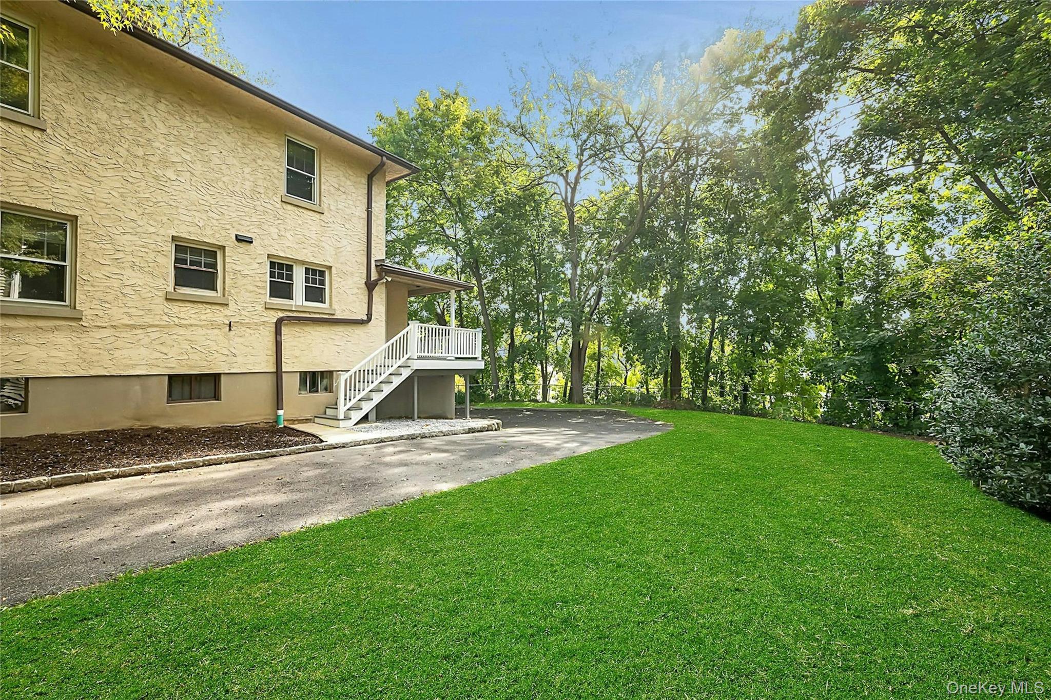 7 Holland Avenue Property Photo 3