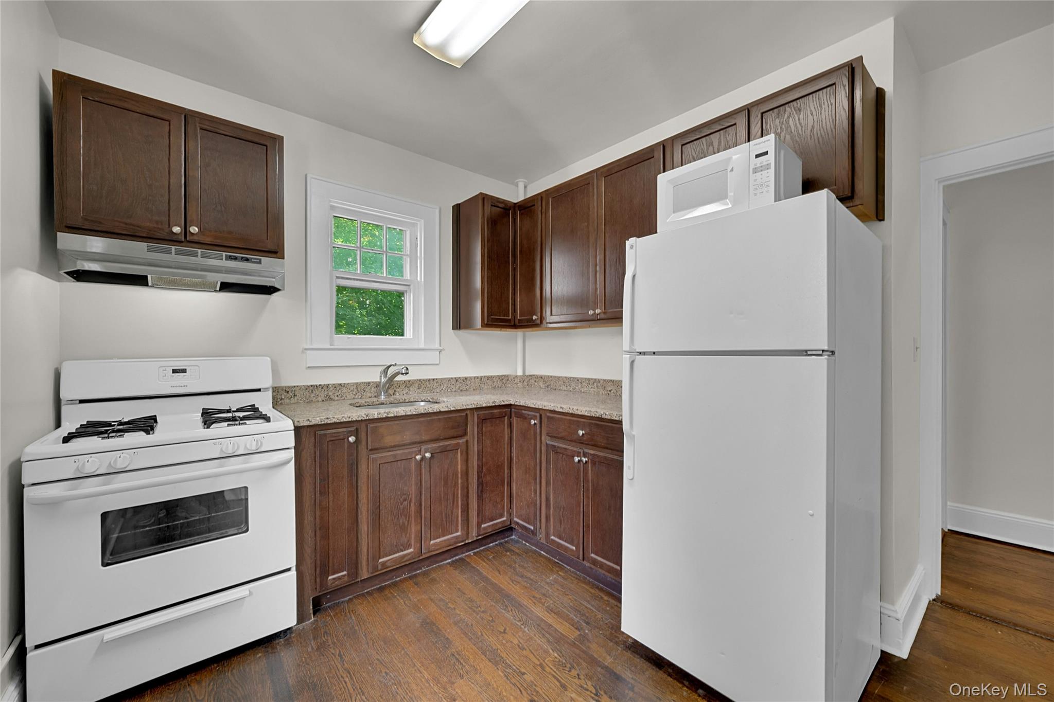 7 Holland Avenue Property Photo 28