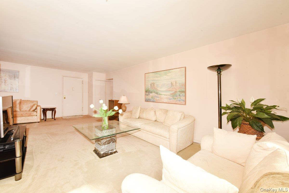 6 Birchwood Court 3f Property Photo 3
