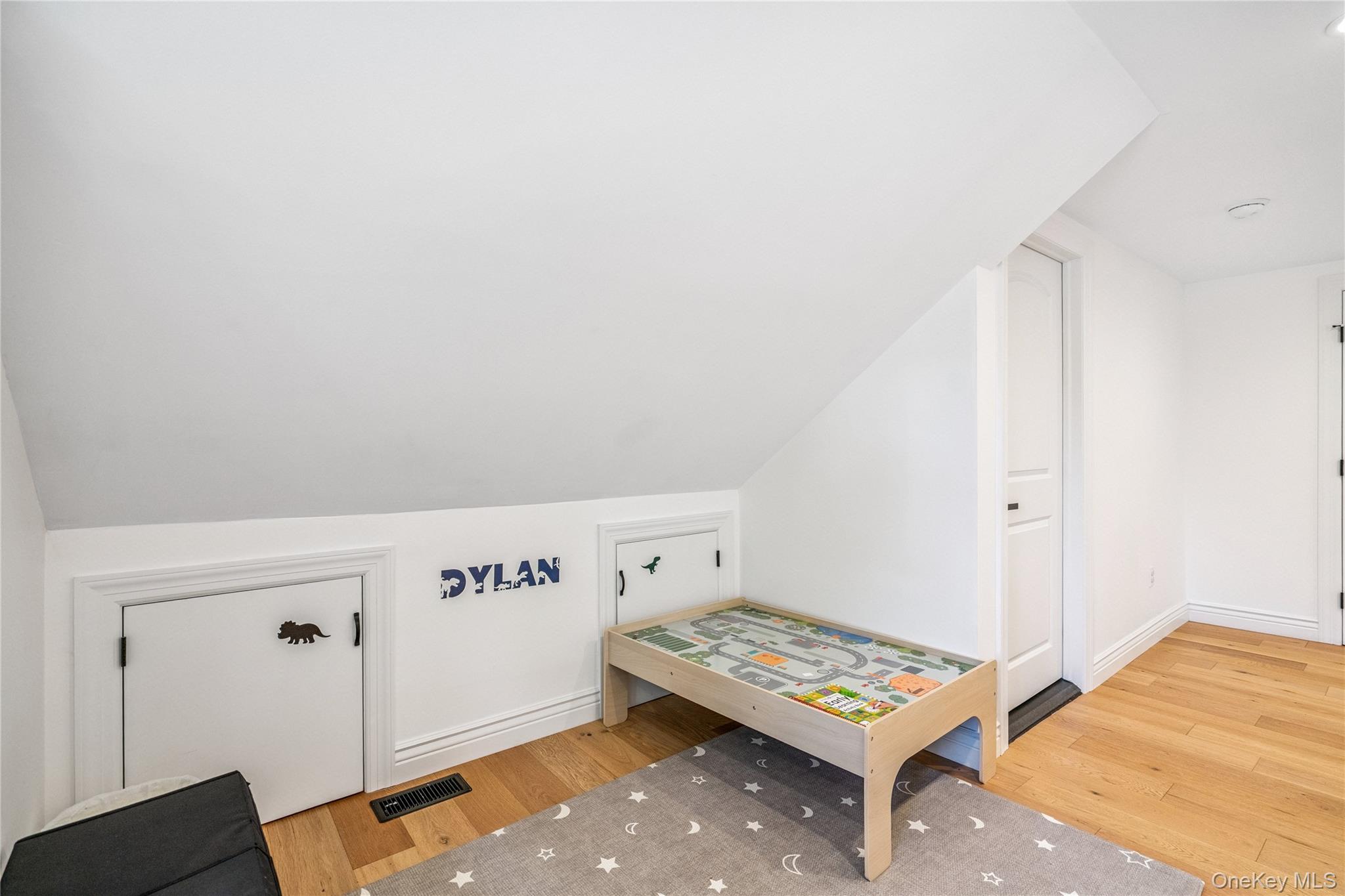 55 Cleveland Street Property Photo 26