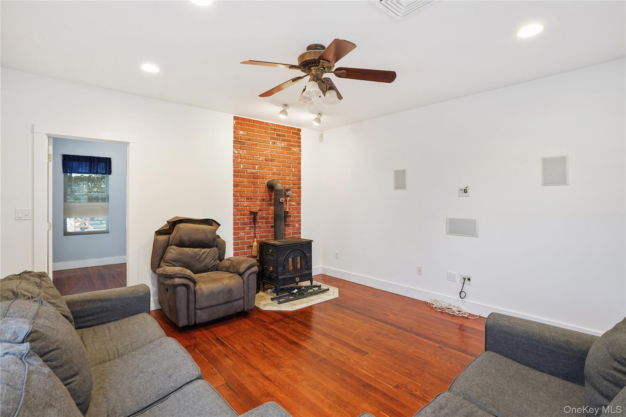 104 Maple Avenue Property Photo 4
